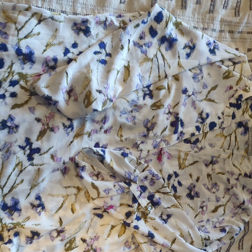 Floral Blouse with Button Details